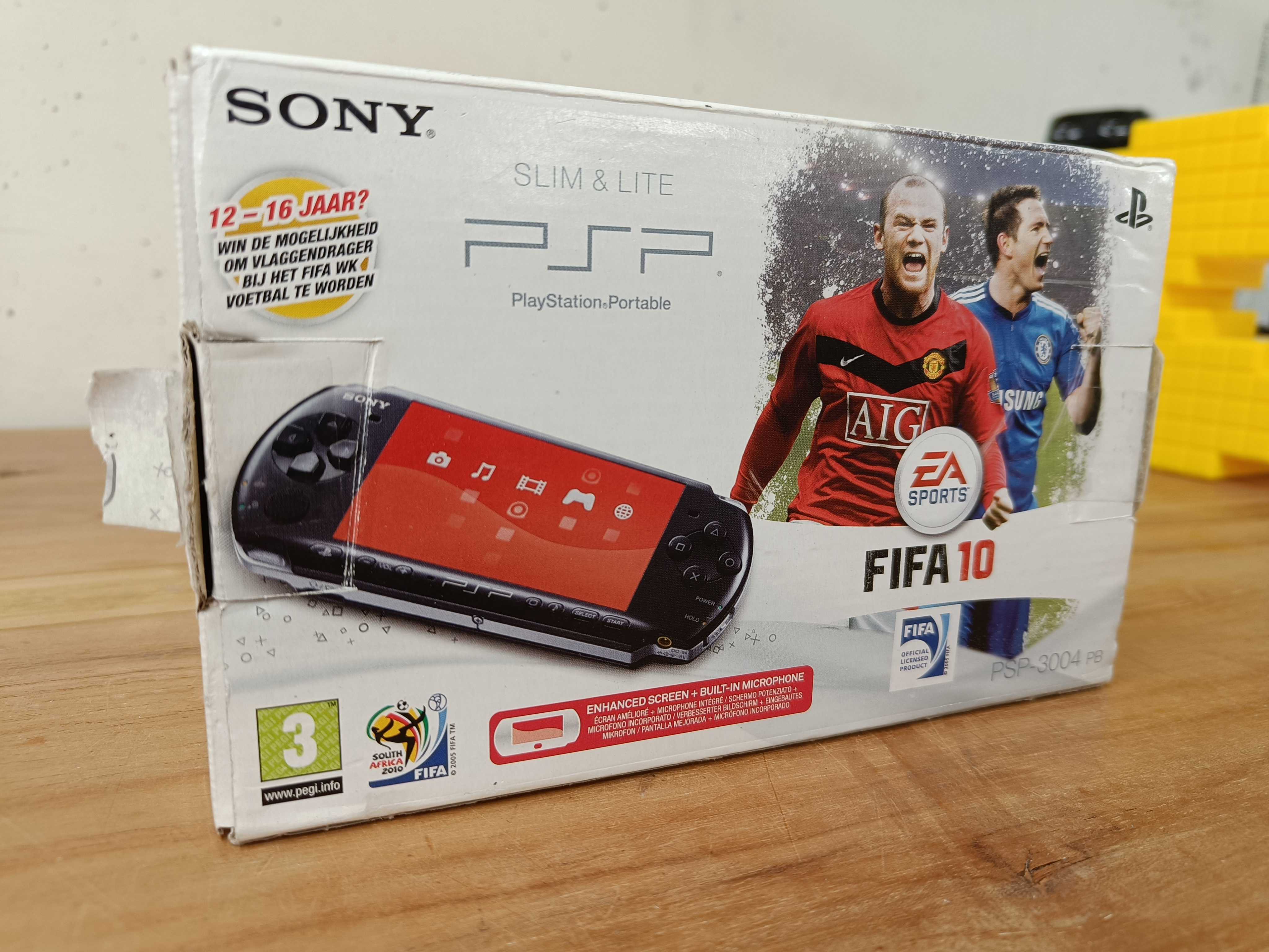PSP 3000 Fifa 10 Edition [Complete] - Playstation Portable Hardware - 2