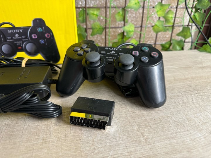 Playstation 2 Console Slim [Complete]